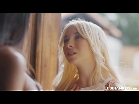 ❤️ Djevojka dolazi kući nekoliko mjeseci kasnije i na kraju jede mačkicu svoje maćehe Porno na hr.xxxwownet.ru ﹏